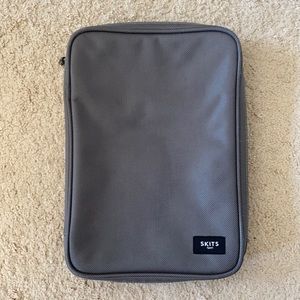 Skits Sport Electronics Case